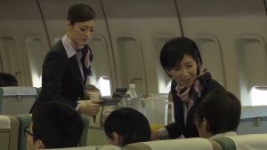 สายการบินชั้นเฟิร์สคลาส แอร์โฮสเตสบริการพิเศษให้เย็ดหีฟรี