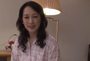 ลูกชายเย็ดแม่เลี้ยง เย็ดผู้หญิงมีอายุแต่ยังเซ็กส์ซี่