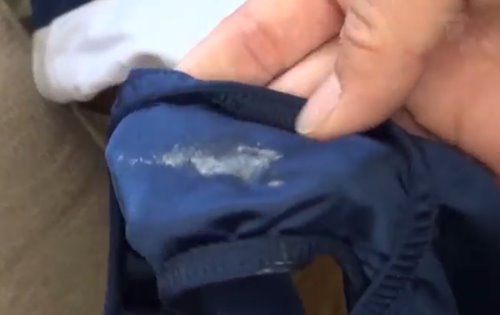 หนังav เย็ดผู้หญิงเป็นตกขาว กางเกงในเลอะน้ำเงี่ยนจนหีแฉะ